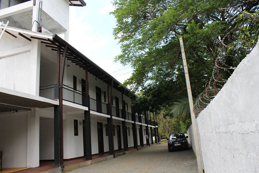 Samwill Holiday Resort Kataragama Eksteriør billede