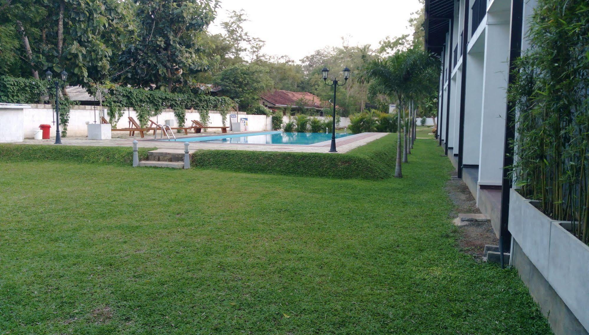 Samwill Holiday Resort Kataragama Eksteriør billede